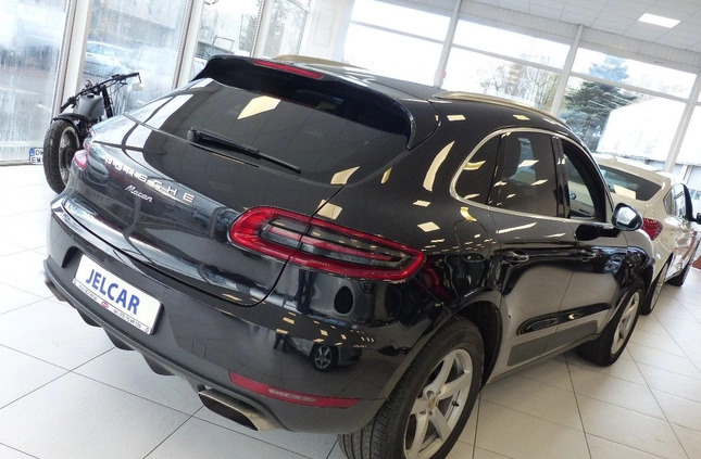 Porsche Macan cena 149999 przebieg: 182000, rok produkcji 2016 z Ropczyce małe 277
